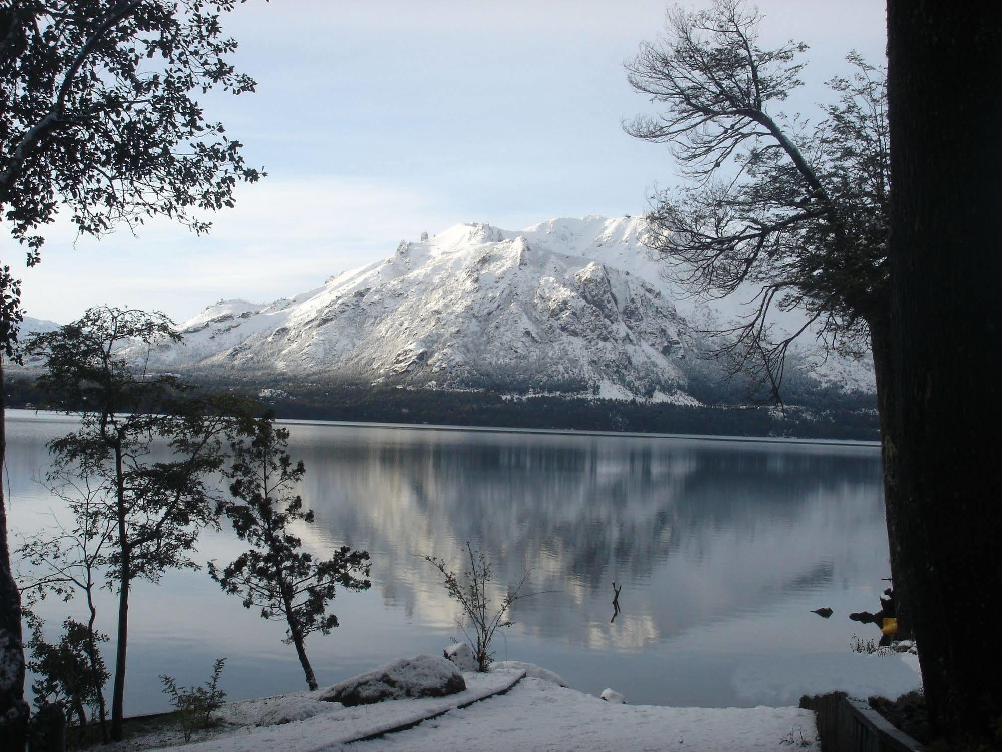 Refugio Del Lago San Carlos de Bariloche Bagian luar foto